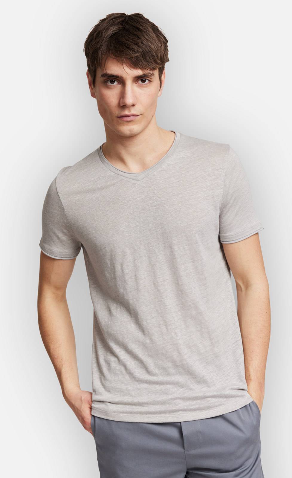 Kiefermann Flynn Leinen-T-Shirt mit V-Ausschnitt Neueste Mode