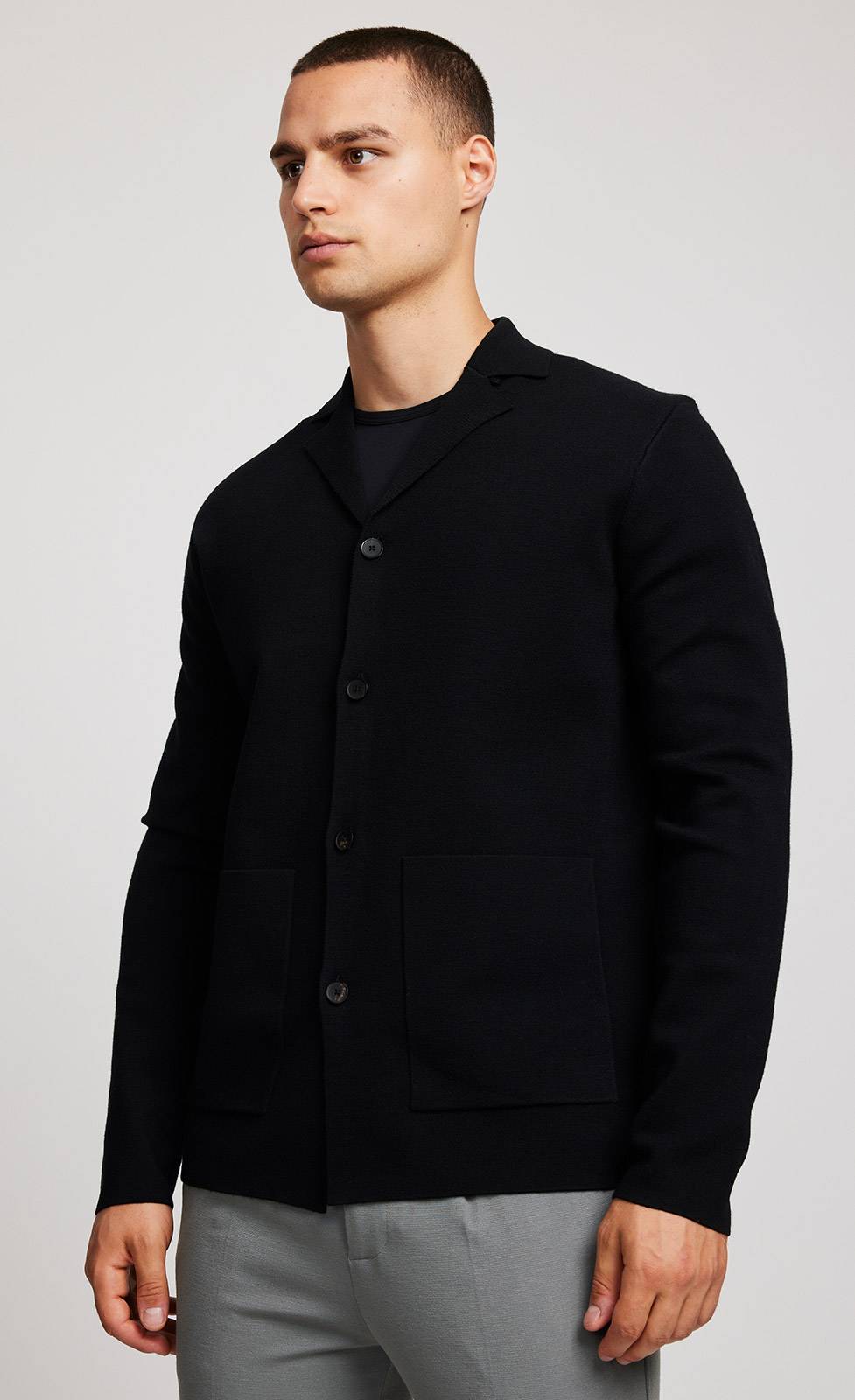 Kiefermann Danco Geknöpfte Strickjacke mit Taschen Kauf eins, bekomm eins gratis