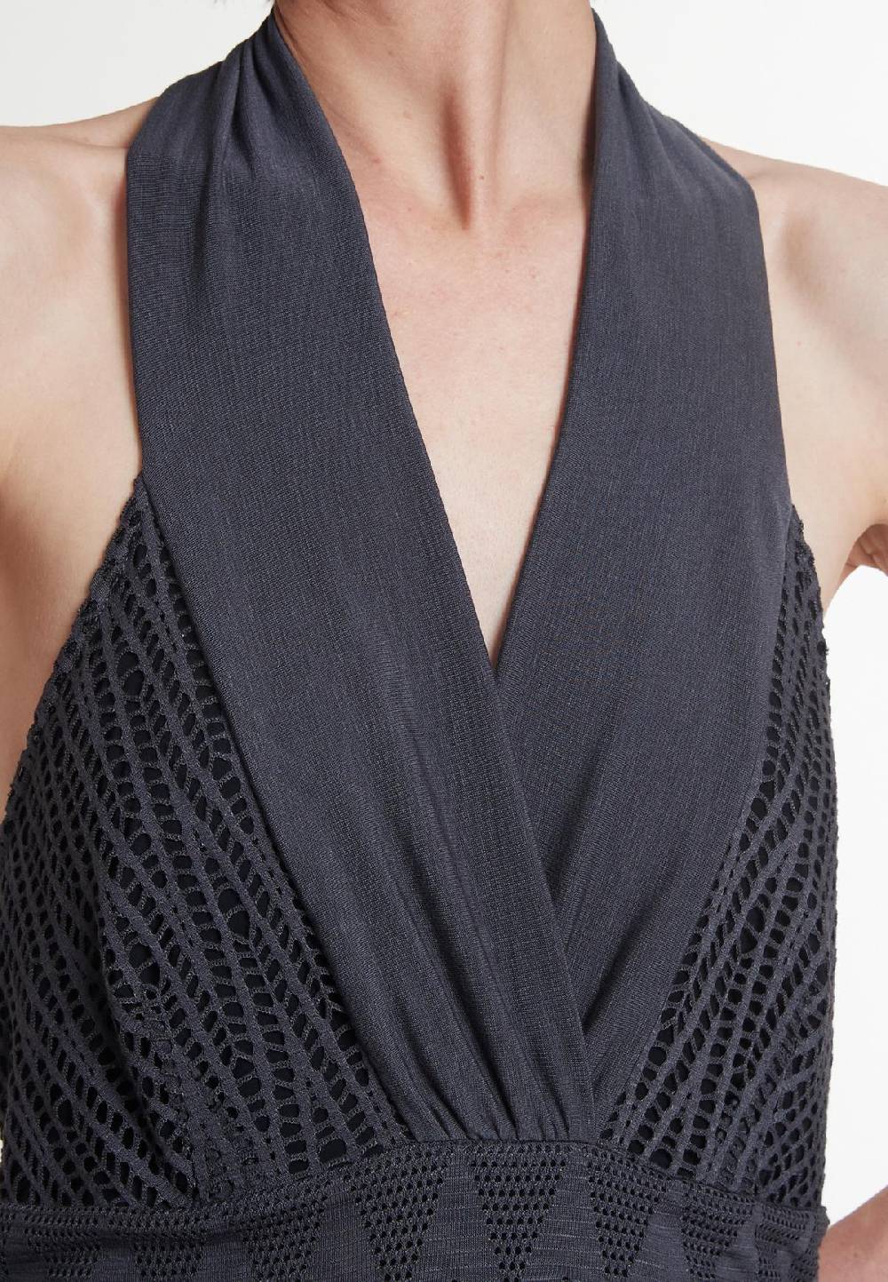 Ana Alcazar Neckholderkleid Pisea Exklusivangebot
