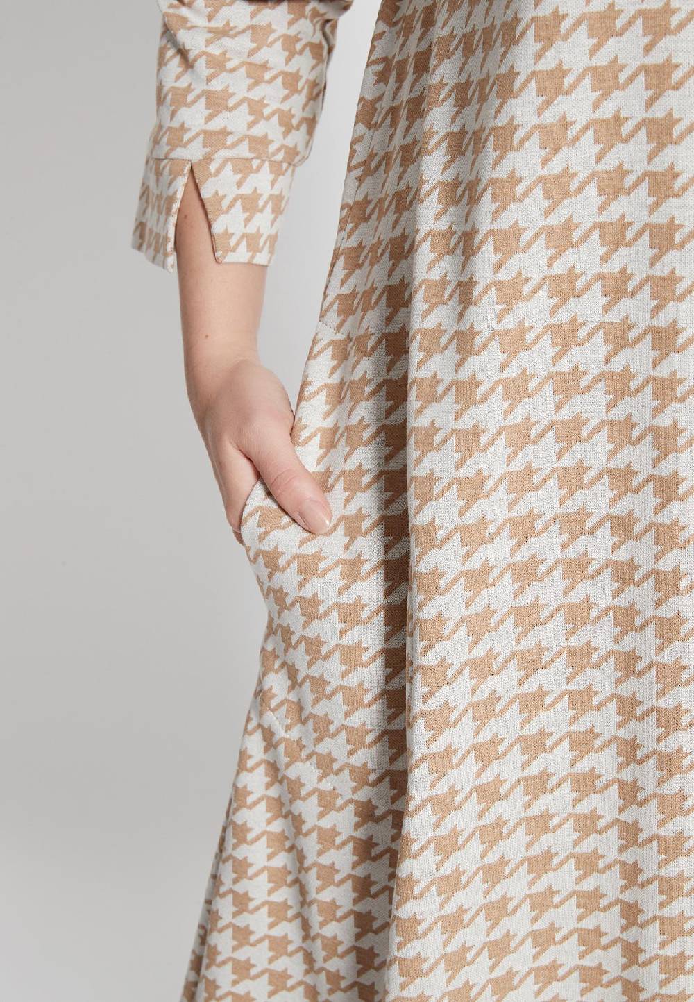 Ana Alcazar Rollkragenkleid Hepane Bis zu 50% Rabatt