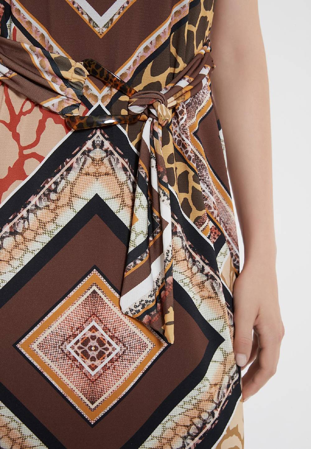 Ana Alcazar Gürtel Kleid Zinos Letzter Tag