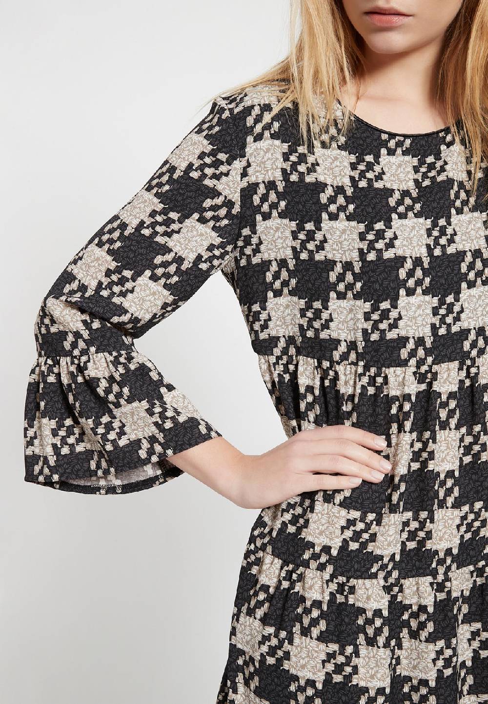 Ana Alcazar Volantkleid Bahis Saisonale Angebote