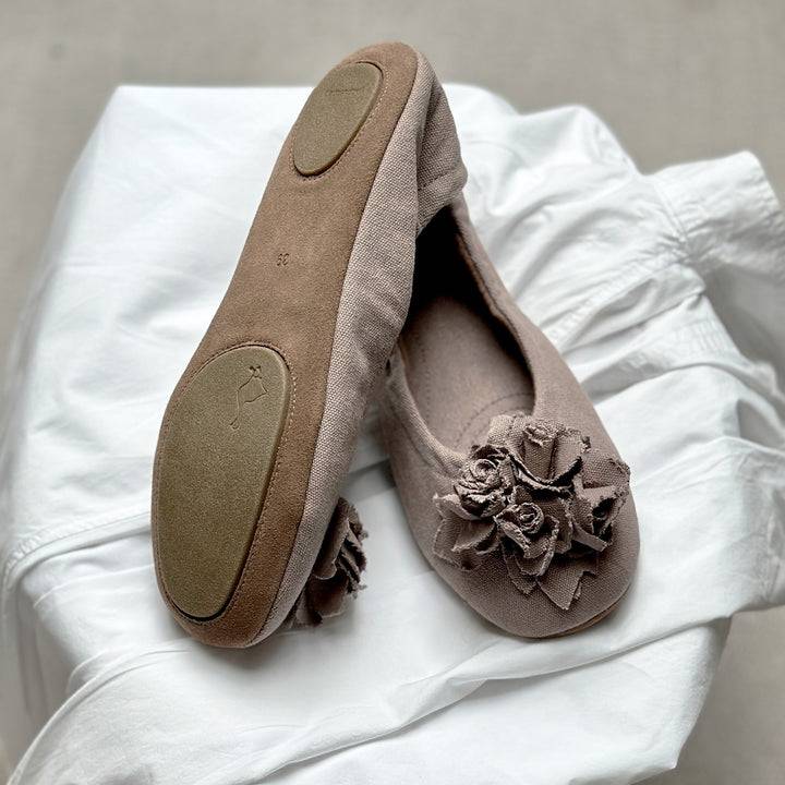 Pampuschen Grace cotton canvas lehm im Angebot