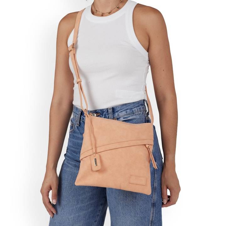 Remonte Artikelnummer Q0619-38 remonte Handtasche lachsfarben Sonderangebot der Fabrik
