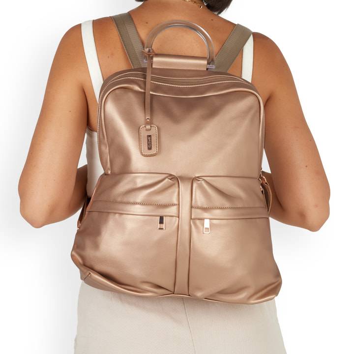 Remonte Artikelnummer Q0529-31 remonte Rucksack bronze Sonderangebot