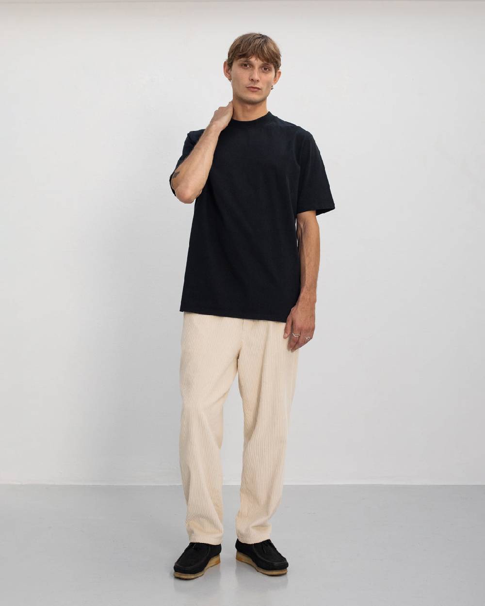 Rotholz Basic T-Shirt mit breitem Kragen Bio Baumwolle - Schwarz Schlussverkauf