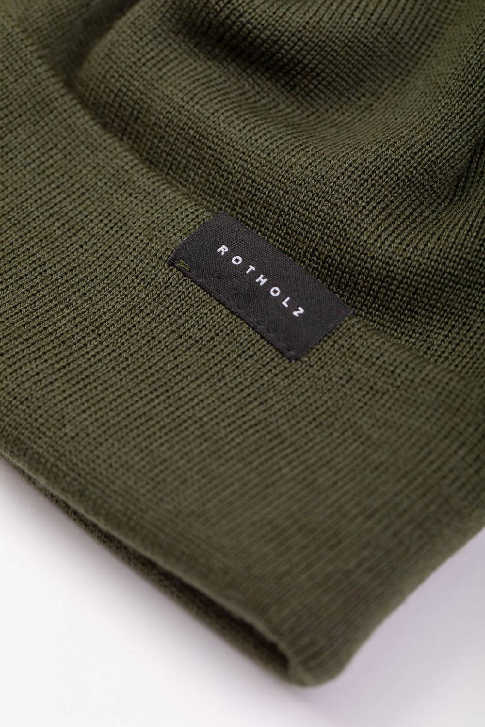 Rotholz Kurze Mütze Merino Fein - Olive 2025
