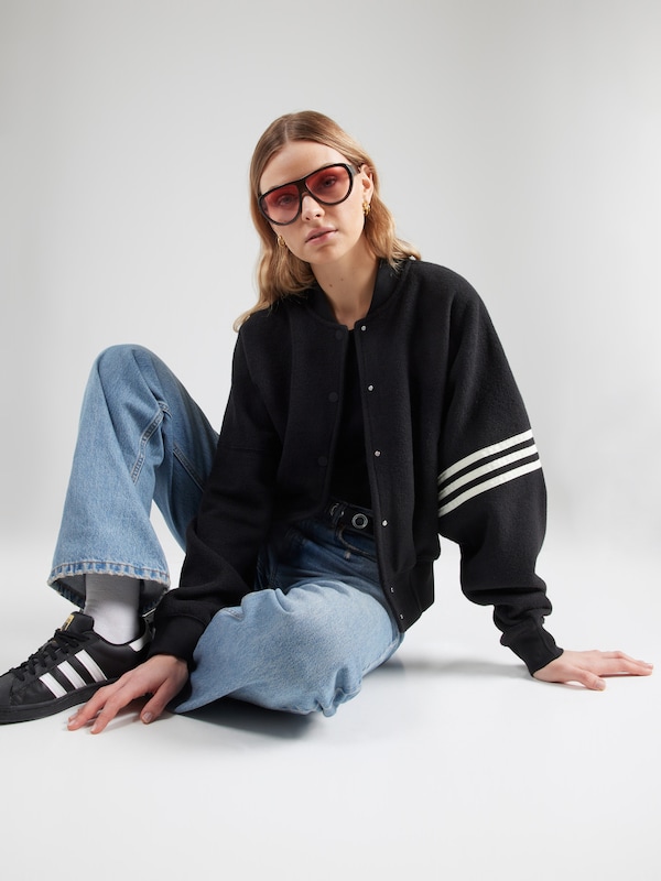 ADIDAS ORIGINALS ADIDAS ORIGINALS Jacke in Schwarz Schlussverkauf