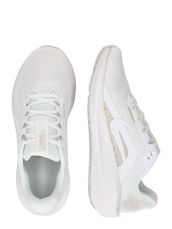NIKE NIKE Laufschuh 'DOWNSHIFTER 13' in Weiß Nur noch ein Tag übrig