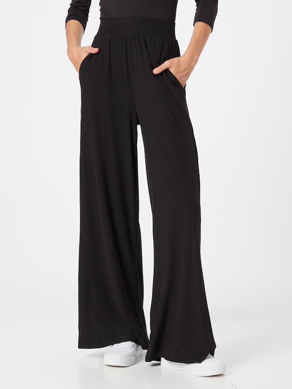 Urban Classics Urban Classics Wide Leg Hose in Schwarz Flash Sale