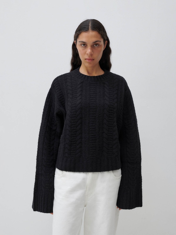ABOUT YOU x Marie von Behrens ABOUT YOU x Marie von Behrens Pullover 'Agathe' in Schwarz Auslauf