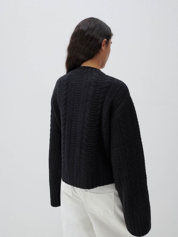 ABOUT YOU x Marie von Behrens ABOUT YOU x Marie von Behrens Pullover 'Agathe' in Schwarz Auslauf