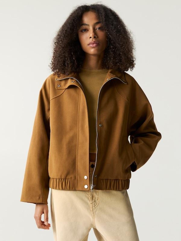 Pullu0026Bear Pull&Bear Jacke in Karamell Neuheiten