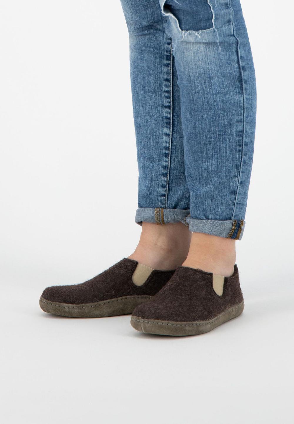 TRAVELIN' Slipper In-Home Vierteljährliche Förderung