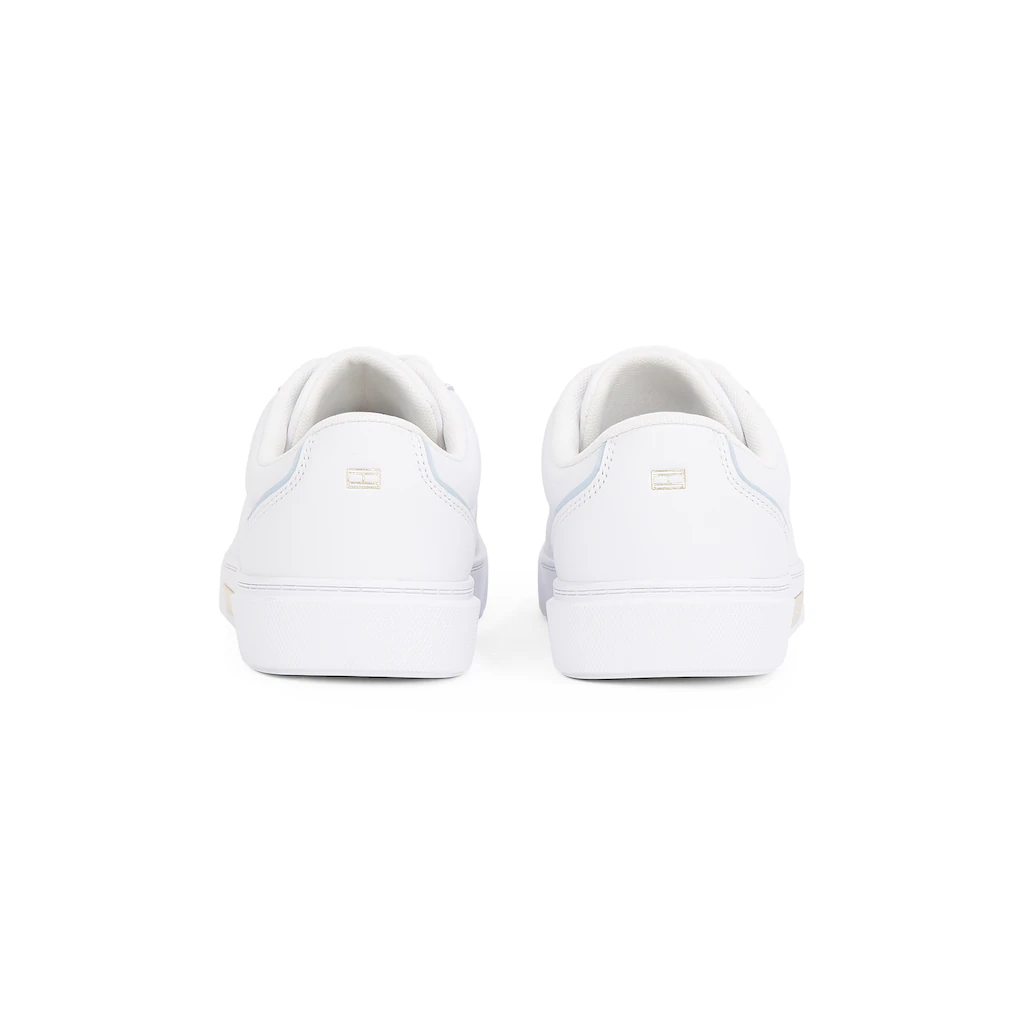 Tommy Hilfiger Plateausneaker »CHIC COURT SNEAKER« Freizeitschuh Halbschuh Schnürschuh goldfarbenes Schmuckelement ▷ für Super Sparpreis